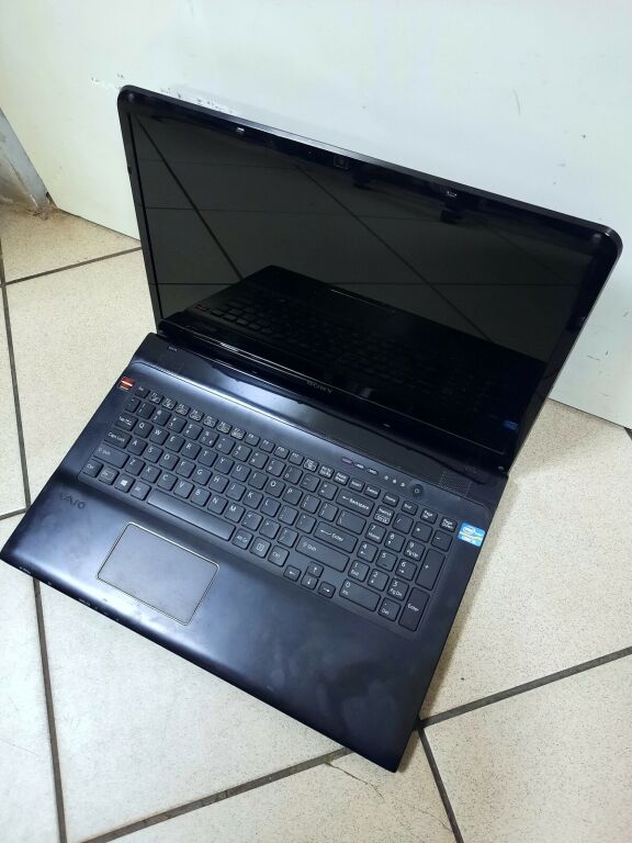 laptop-sony-vaio-sve171c11m-ladtorba-ean-9901065880013