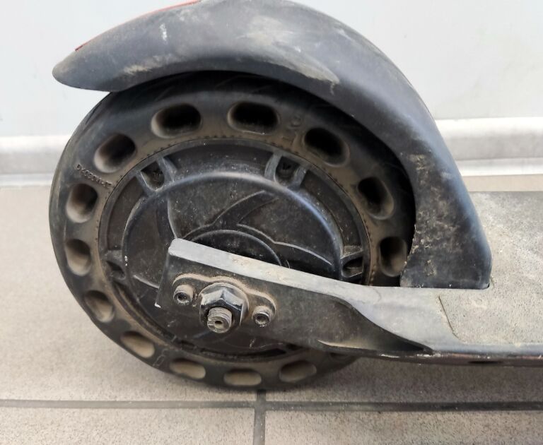 hulajnoga-elektryczna-frugal-comfy-plus-kod-producenta-h9-comfy-bg