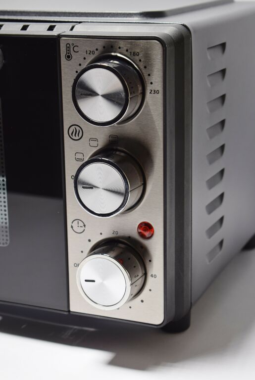 OPIEKACZ/MINI-PIEKARNIK RAVEN EPI003 13L 230/C