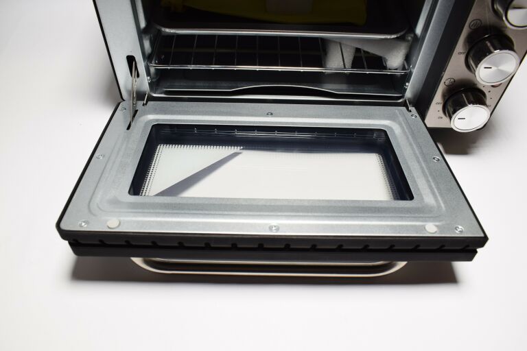 OPIEKACZ/MINI-PIEKARNIK RAVEN EPI003 13L 230/C