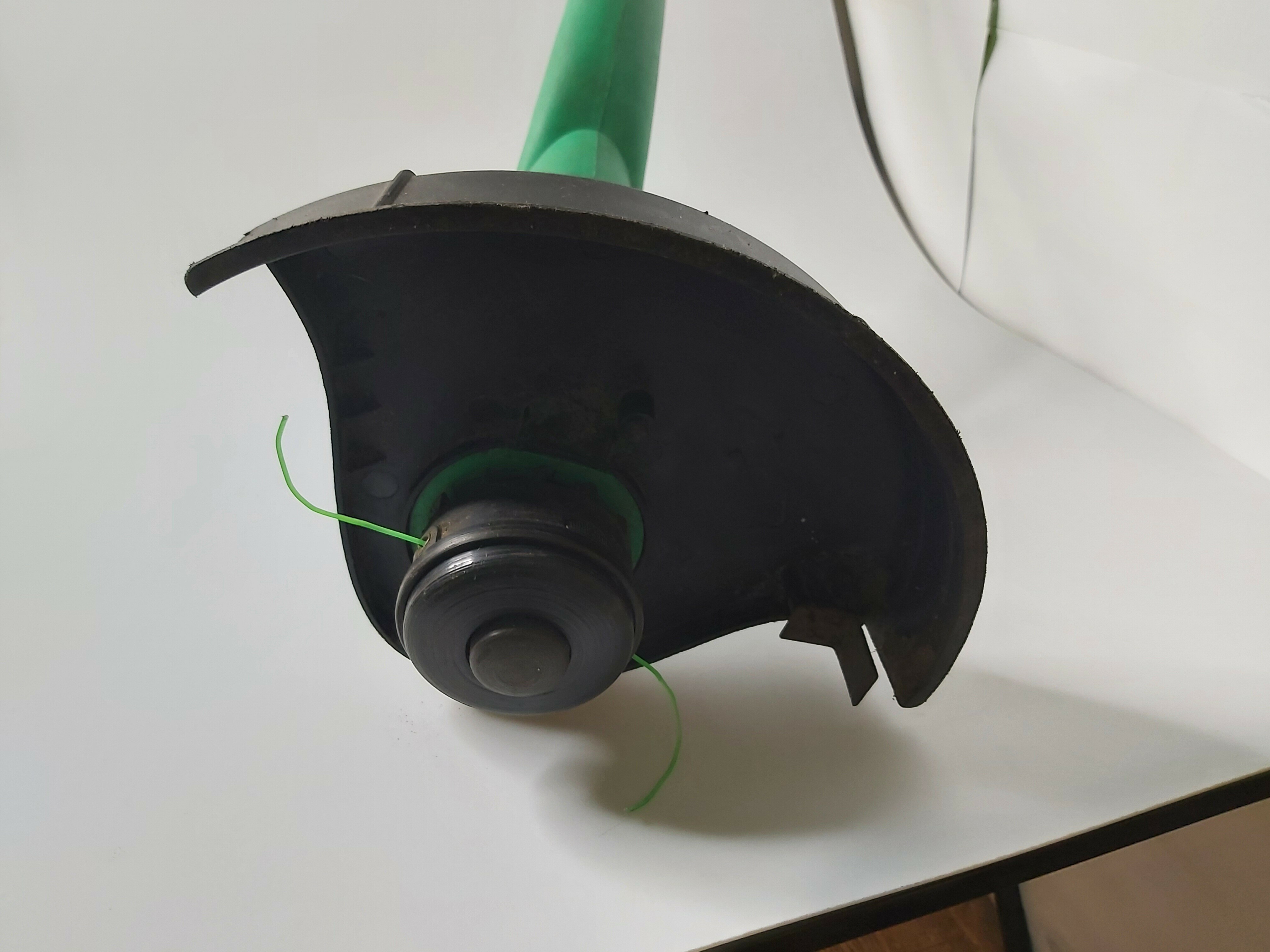 podkaszarka-elektryczna-go-on-gtld01a-250w-zasilanie-elektryczne