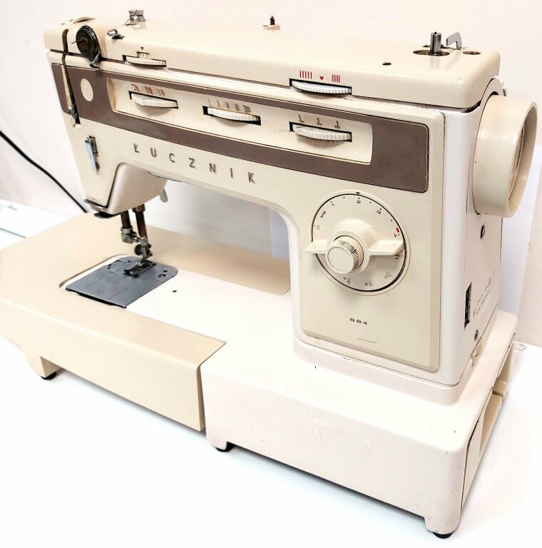 maszyna-do-szycia-lucznik-884-opis-liczba-sciegow-10