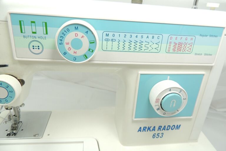 MASZYNA DO SZYCIA ARKA RADOM 653