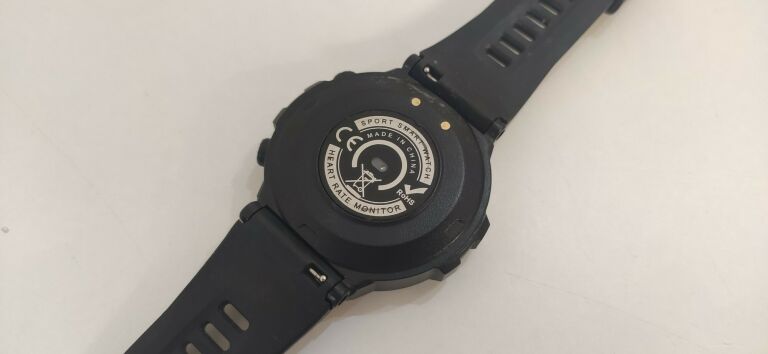 SPORT SMARTWATCH