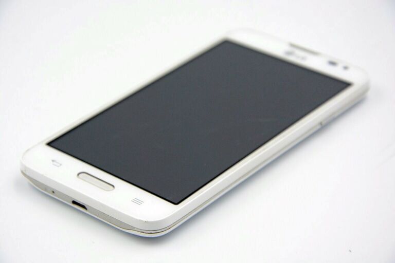 TELEFON LG L70