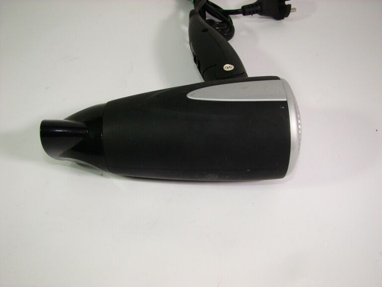 suszarka-do-wlosow-ricco-liczba-zakresow-temperatury-0