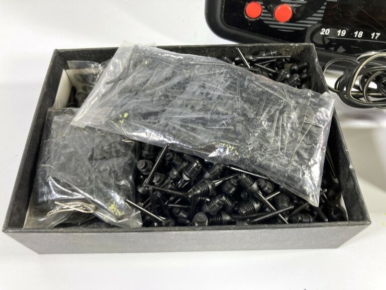 tarcza-elektroniczna-dart-b-squaer-db-1209-model-db-1209