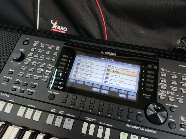 KEYBOARD YAMAHA PSR S775