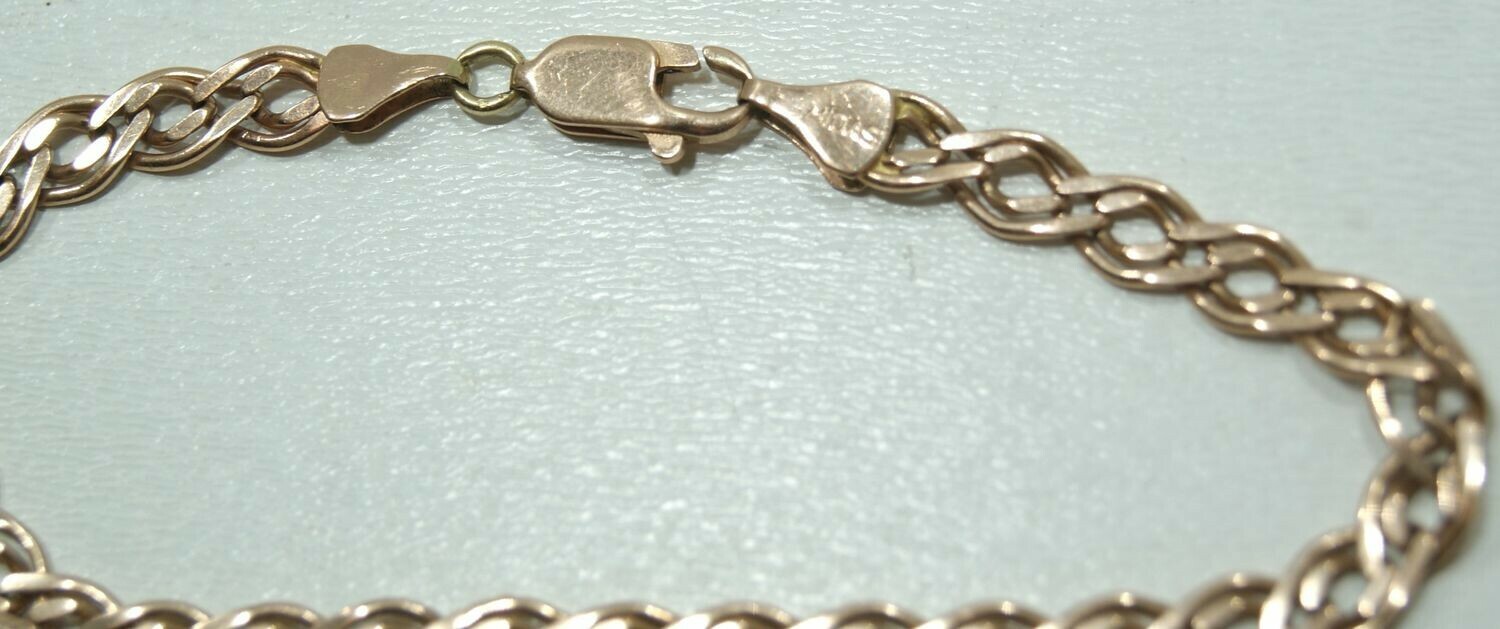 okazala-zlota-bransoletka-585-14ct-cechy-brak