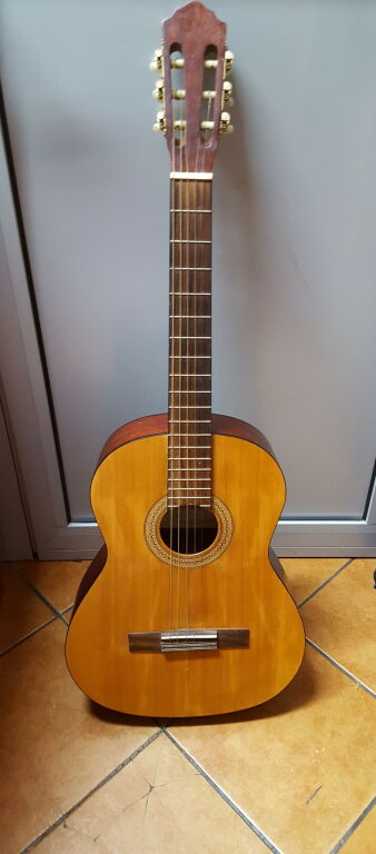GITARA AKUSTYCZNA HOFNER