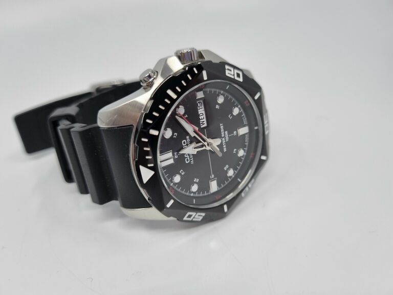 ZEGAREK MĘSKI CASIO SPORT QUARTZ MTD-1080 1AVEF