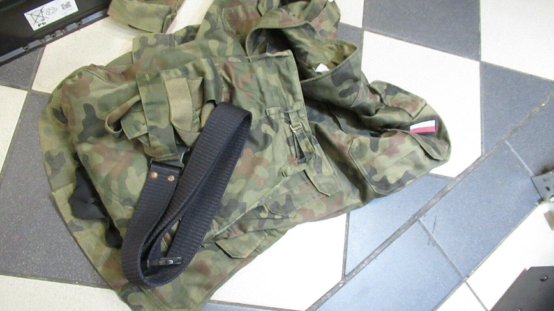 mundur-wojskowy-na-172cm-oryginal-kopia-oryginal