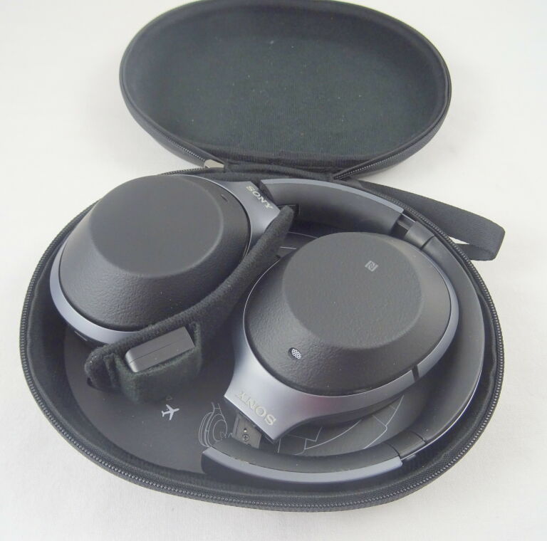 SŁUCHAWKI WOKÓŁUSZNE SONY WH 1000 XM2