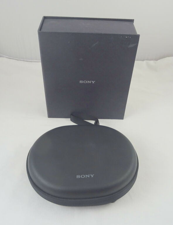 SŁUCHAWKI WOKÓŁUSZNE SONY WH 1000 XM2