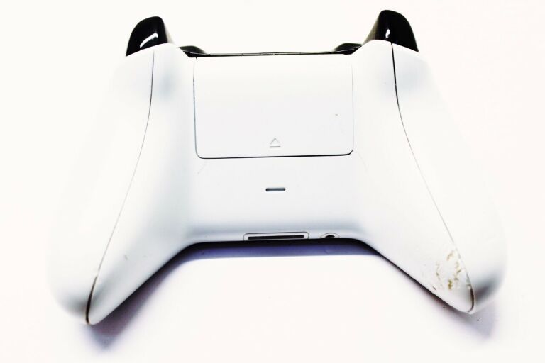 KONSOLA XBOX ONE S 500GB KOMPLET