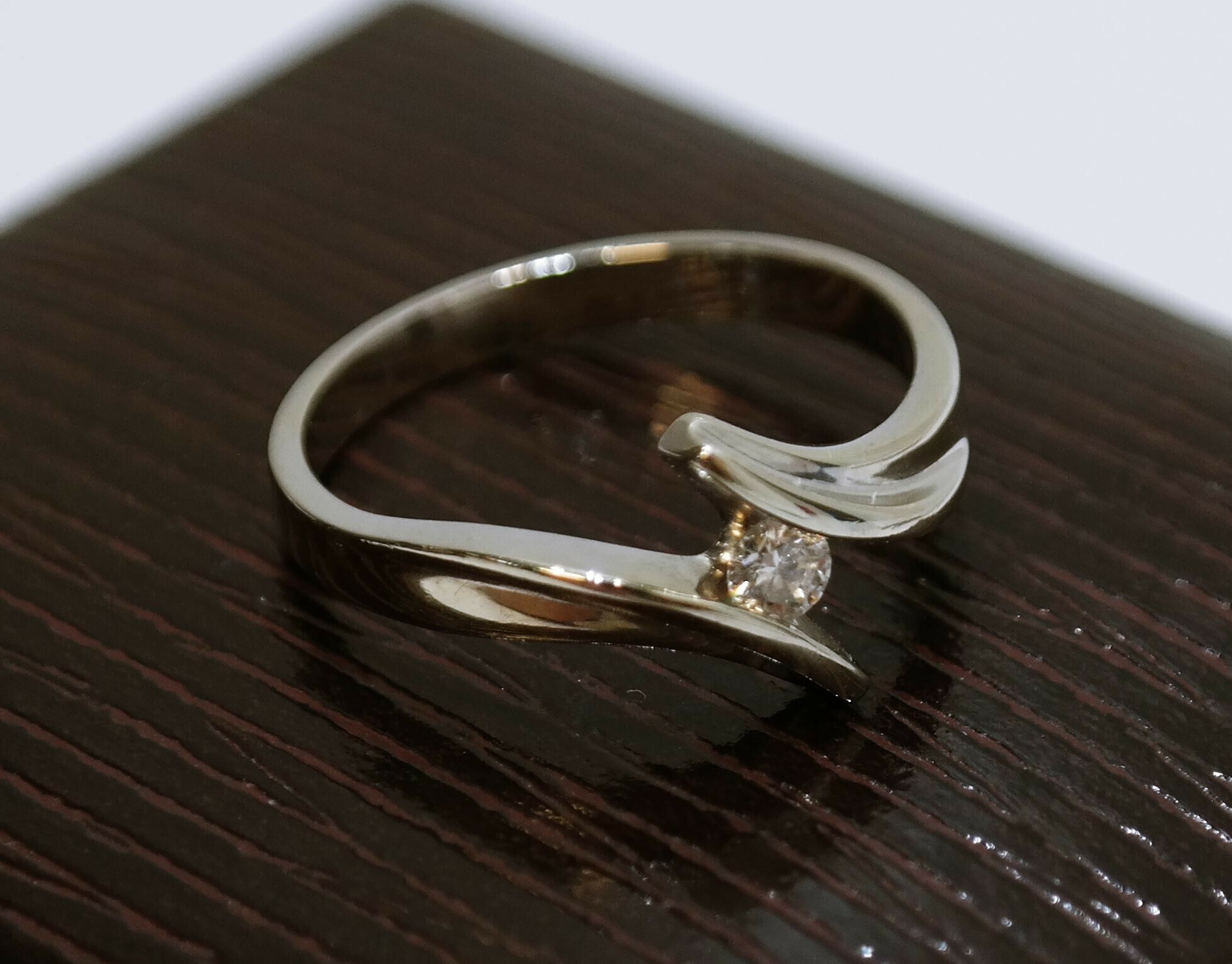 pierscionek-z-bialego-zlota-z-brylantem-01ct-r14-kamien-17088-128