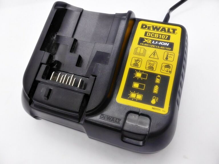 LASER KRZYŻOWY DEWALT DCE089D1G