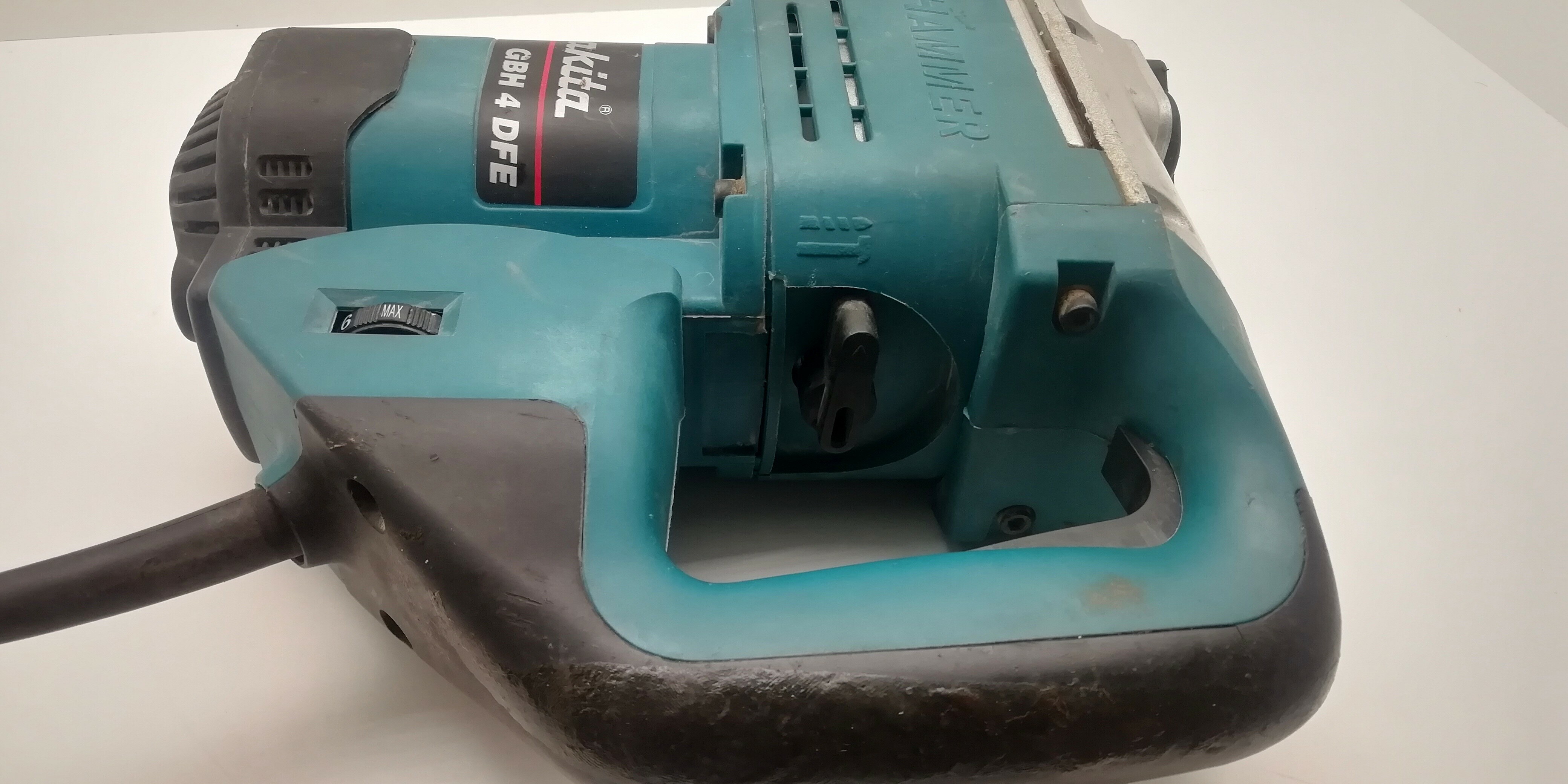 mlotowiertarka-makita-gbh-4-dfe-maksymalna-moc-1600