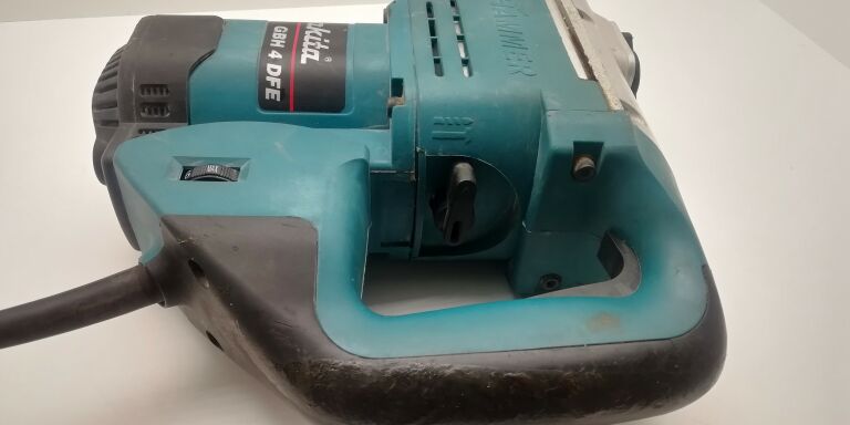 mlotowiertarka-makita-gbh-4-dfe-maksymalna-moc-1600