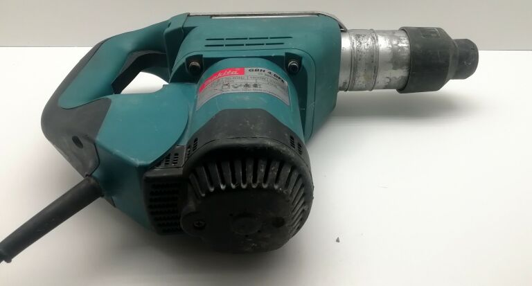 mlotowiertarka-makita-gbh-4-dfe-funkcyjnosc-3-funkcyjny-wiercenie-z-i-bez-udaru-podkuwanie