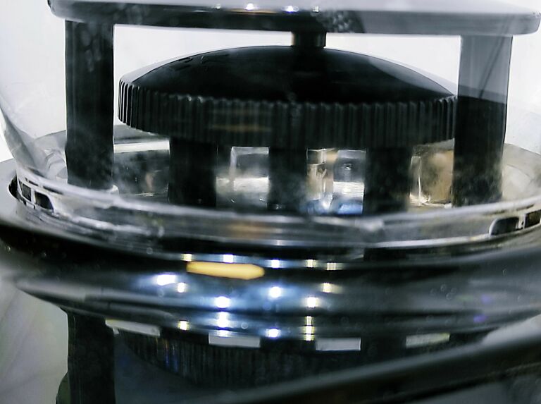 mlynek-zarnowy-do-kawy-lucznik-cg-2019-kolor-dominujacy-czarny