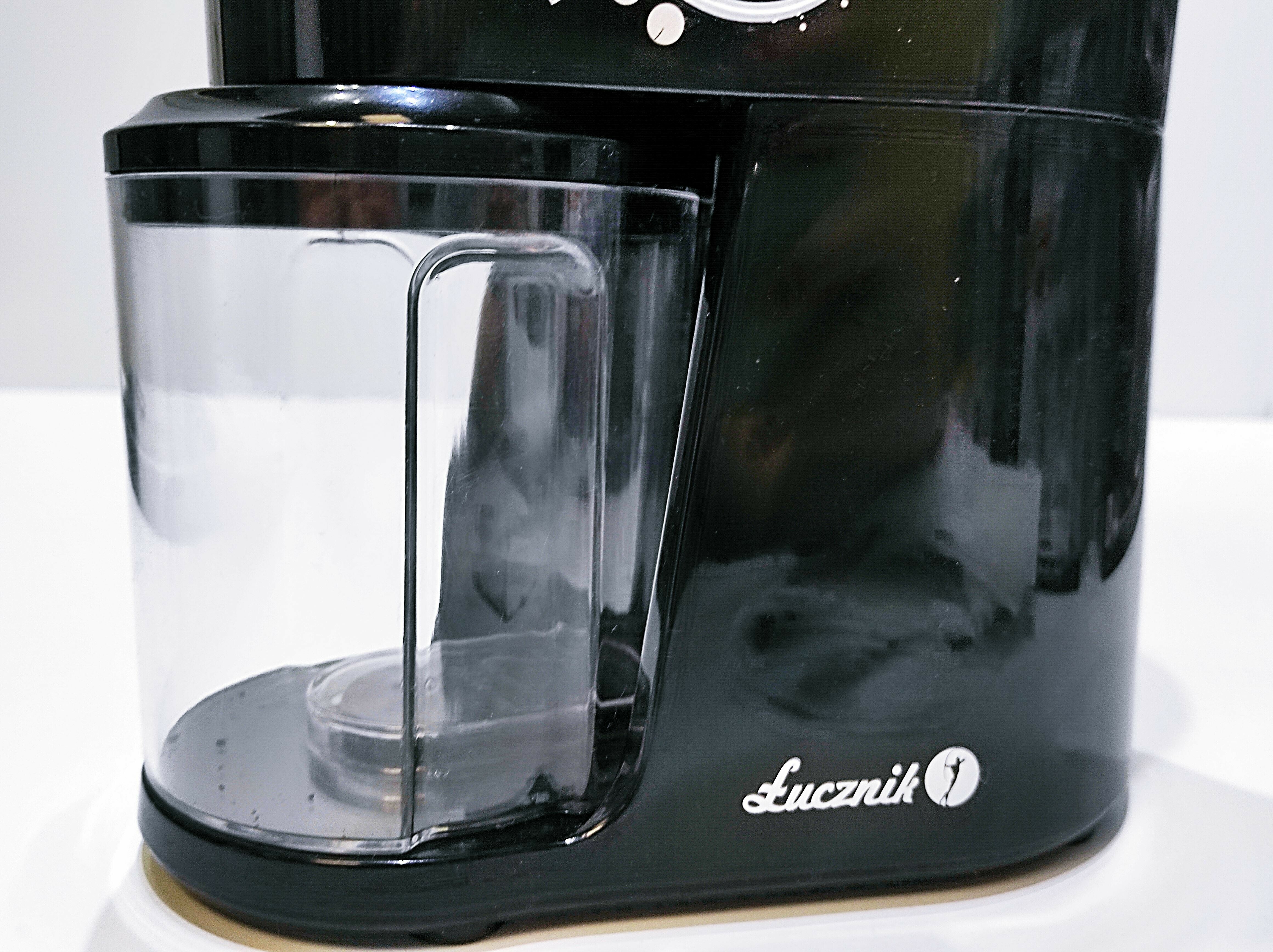 mlynek-zarnowy-do-kawy-lucznik-cg-2019-marka-lucznik