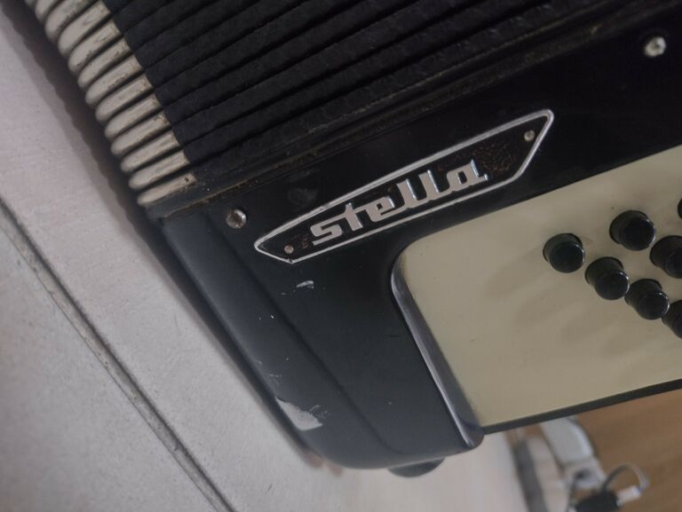 AKORDEON WELTMEISTER STELLA 80