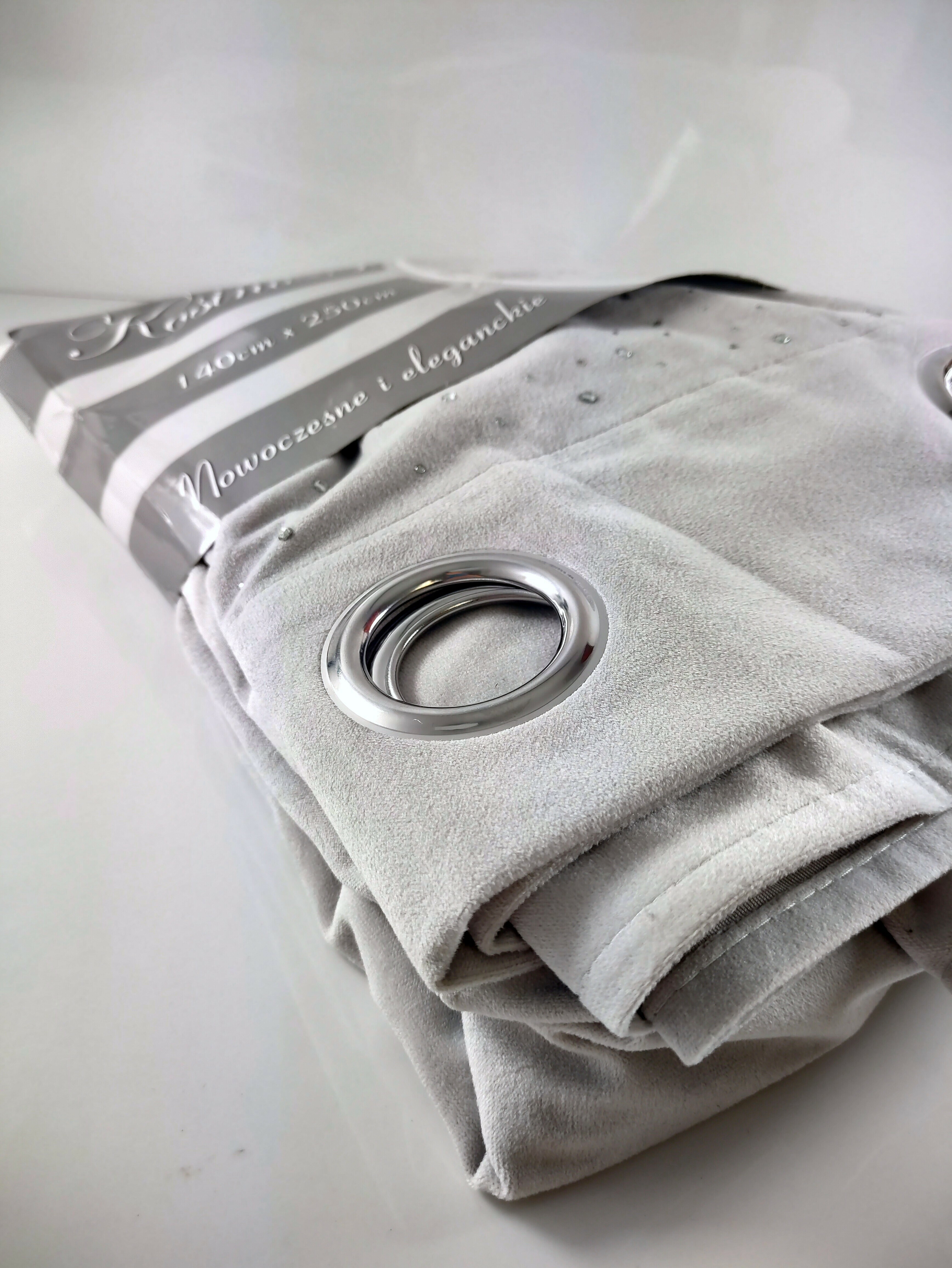 zaslona-welwetowa-kosino-140x250-stan-uzywany