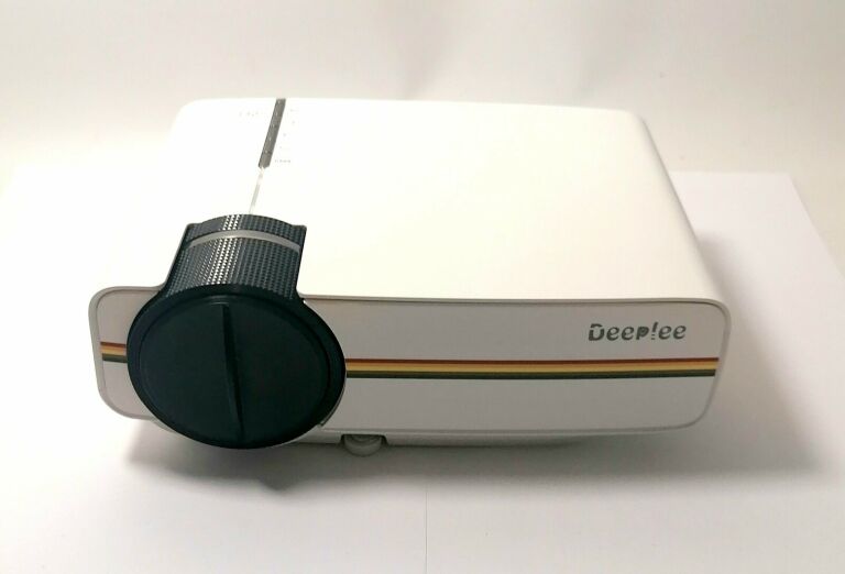 PROJEKTOR LEDOWY DEEPLEE DP400 WEIß OPIS