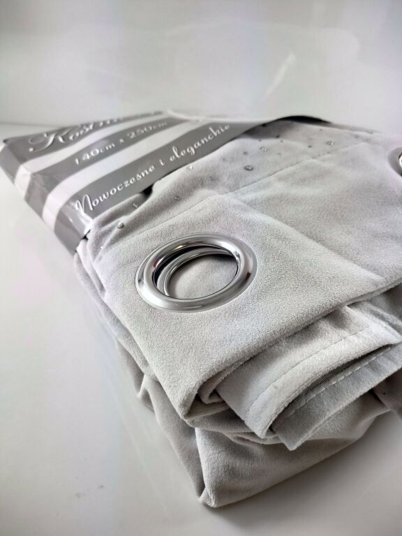 zaslona-welwetowa-kosino-140x250-stan-uzywany