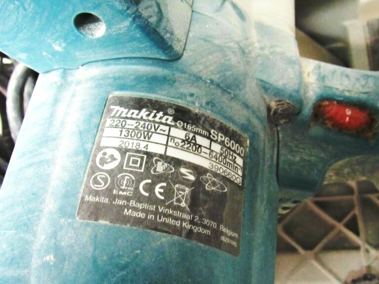 ZAGLEBIARKA MAKITA SP6000 SZYNA