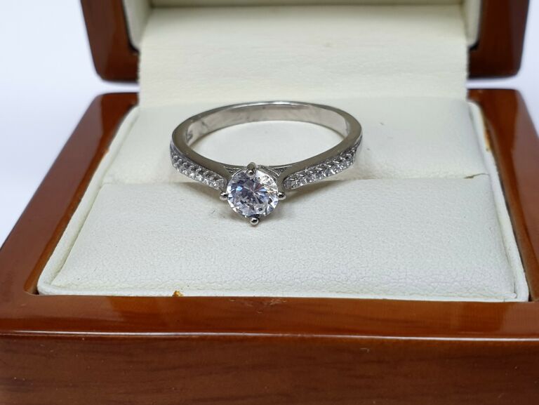 srebrny-pierscionek-z-cyrkoniami-stan-11323-1