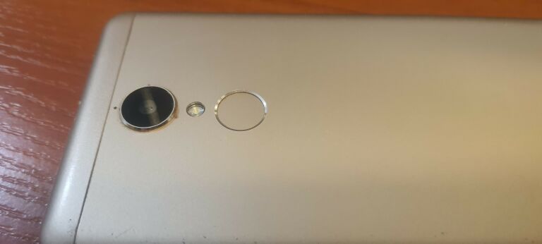 lenovo-k6-typ-smartfon