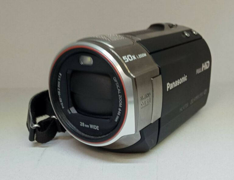 KAMERA PANASONIC HC-V720