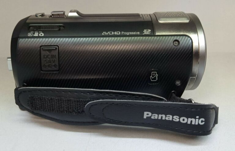 KAMERA PANASONIC HC-V720