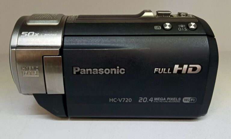 KAMERA PANASONIC HC-V720