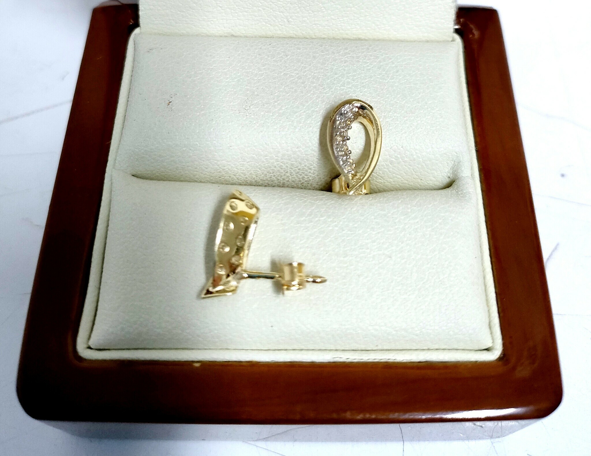 piekne-zlote-kolczyki-p333-192g-stan-nowy