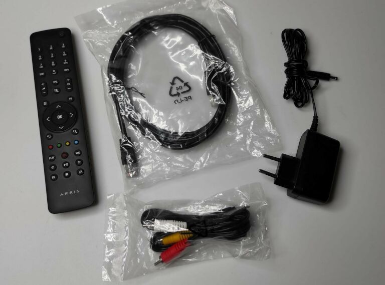 dekoder-arris-vip1113m-komplet-stan-uzywany