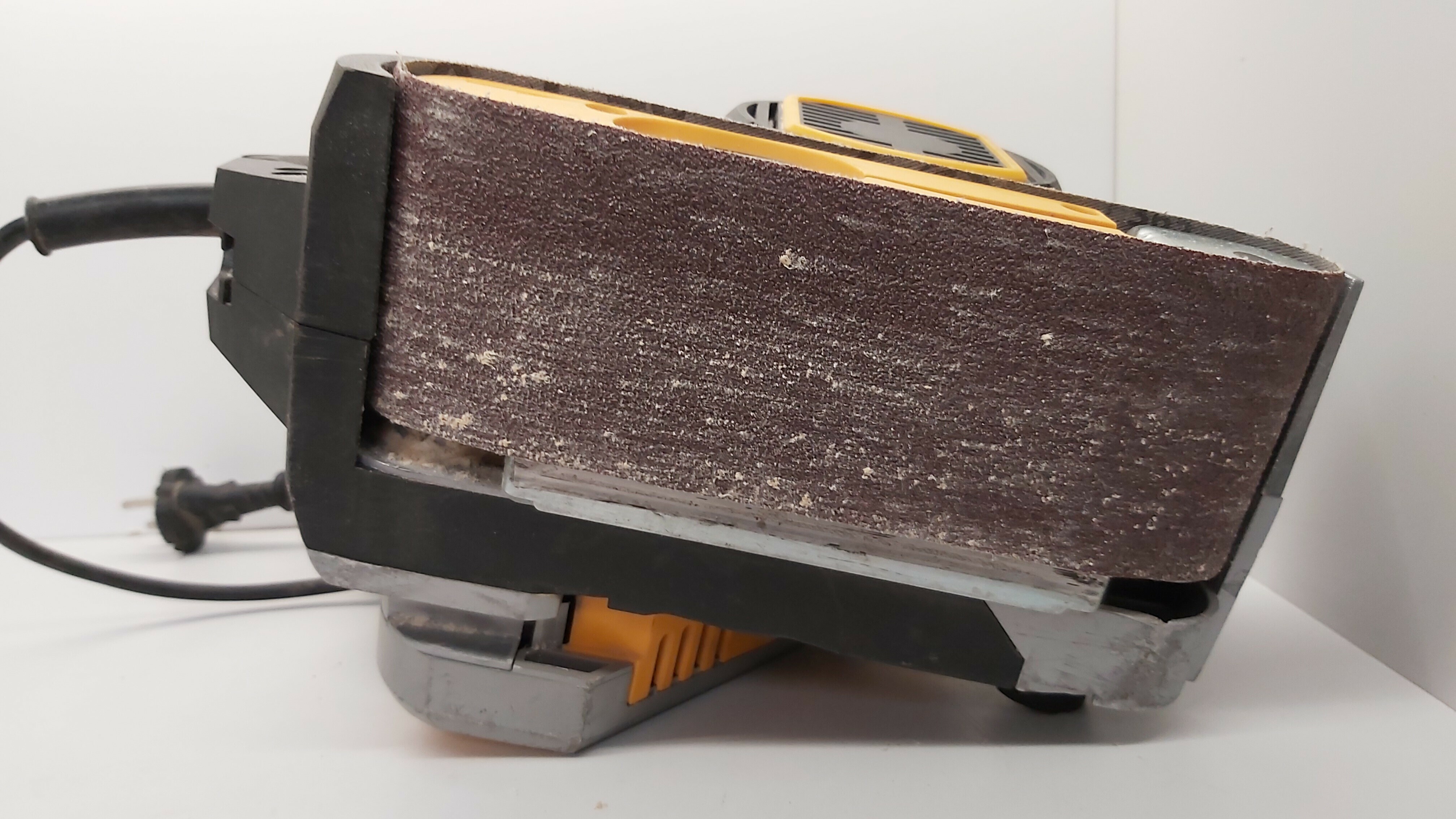 szlifierka-tasmowa-jcb-bs900-900w-rodzaj-tasmowa