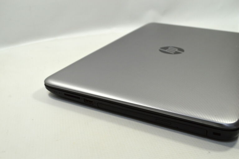 LAPTOP HP TPN-C125 +ZAS