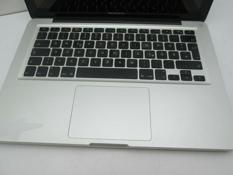 LAPTOP MACBOOK PRO MID 7.1 2010