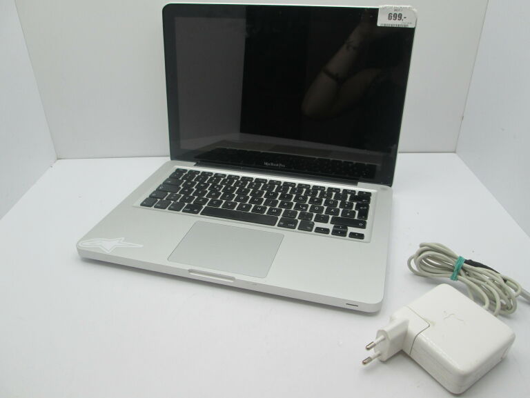 LAPTOP MACBOOK PRO MID 7.1 2010