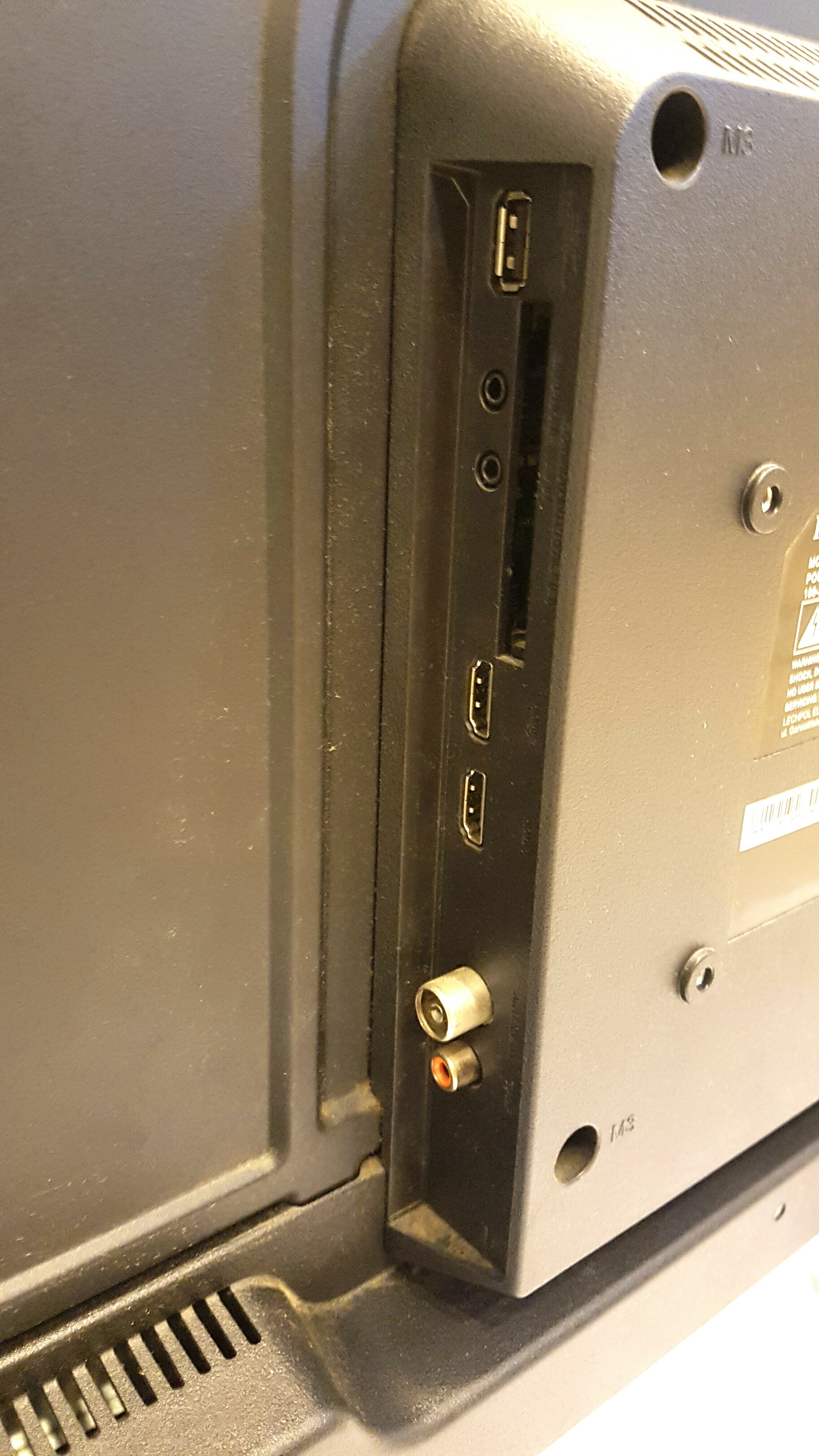 telewizor-krugermatz-km0232t-pilot-opis-typ-telewizora-inny