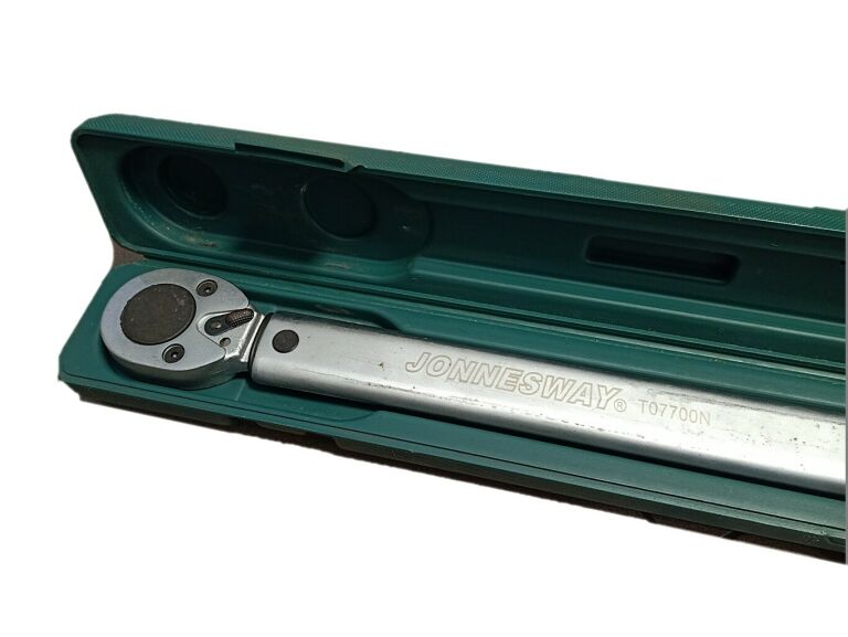 JONNESWAY T07700N KLUCZ DYNAMOMETRYCZNY 140-700NM