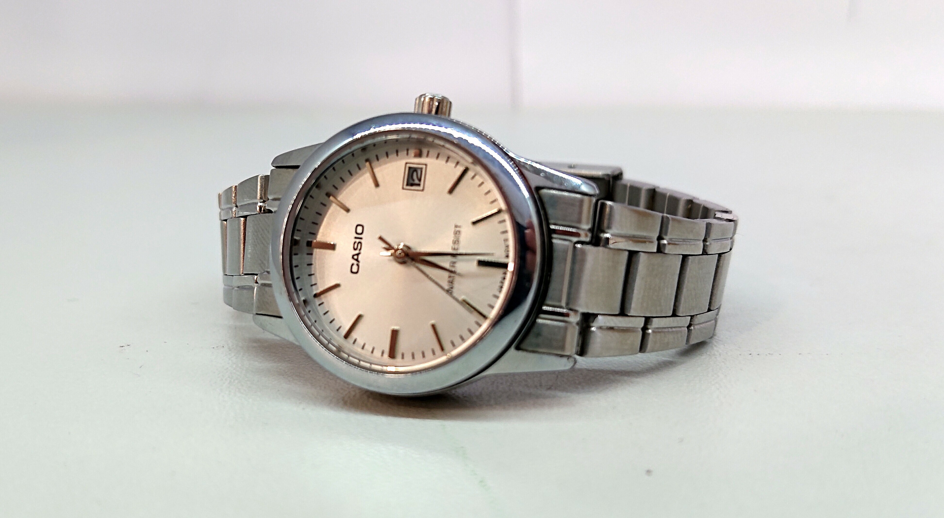 zegarek-damski-casio-ltp-v002-typ-nareczny