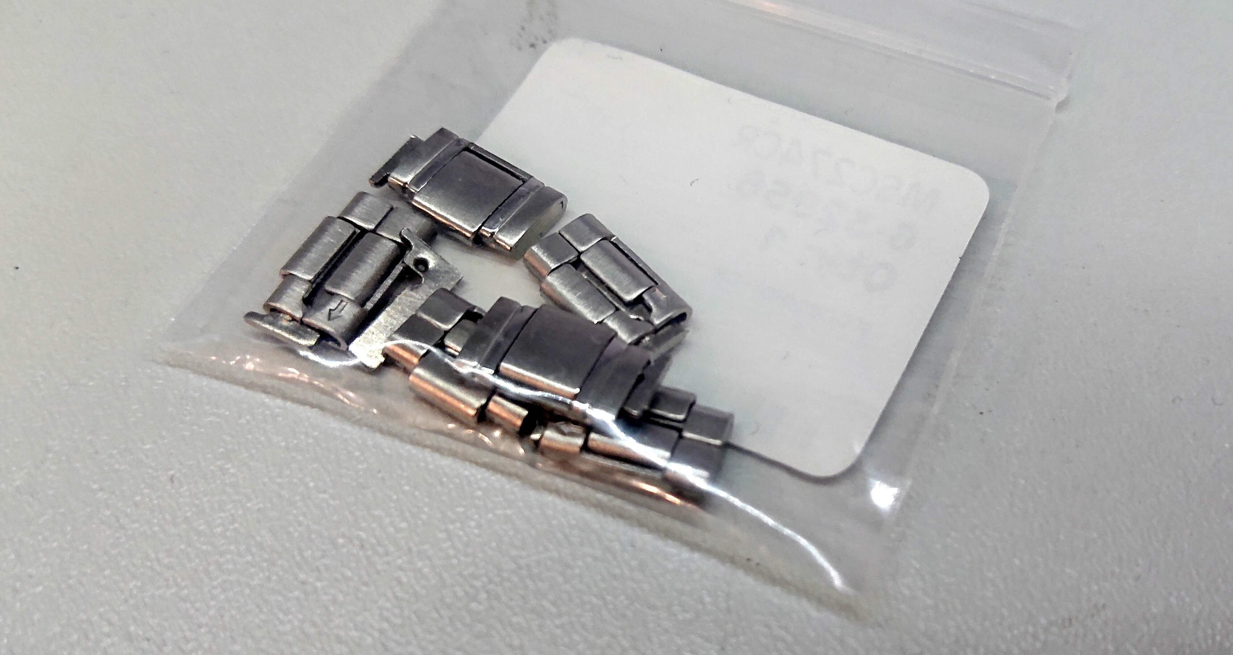 zegarek-damski-casio-ltp-v002-ksztalt-koperty-okragla