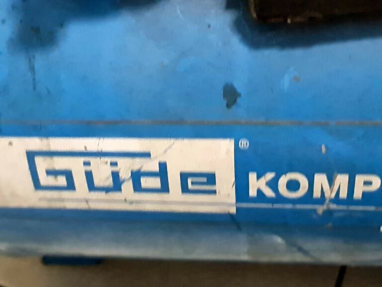 sprezarka-kompresor-gude-al-210824l-marka-gude