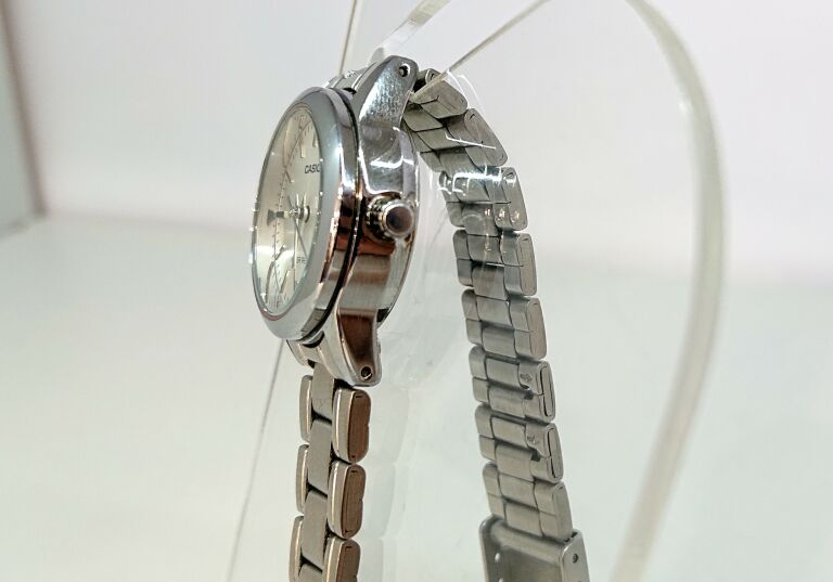 zegarek-damski-casio-ltp-v002-mechanizm-kwarcowy