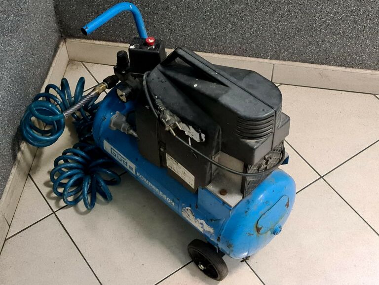 sprezarka-kompresor-gude-al-210824l-pojemnosc-zbiornika-24