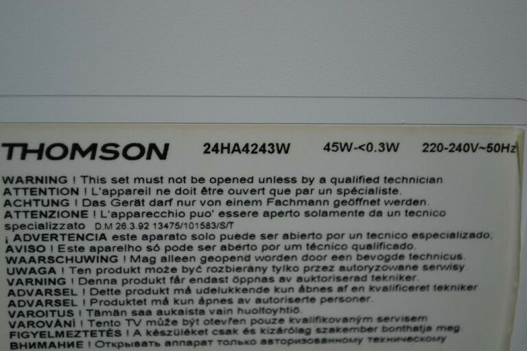 telewizor-thomson-22-cale-okazja-delikatna-wada-model-24ha4243w